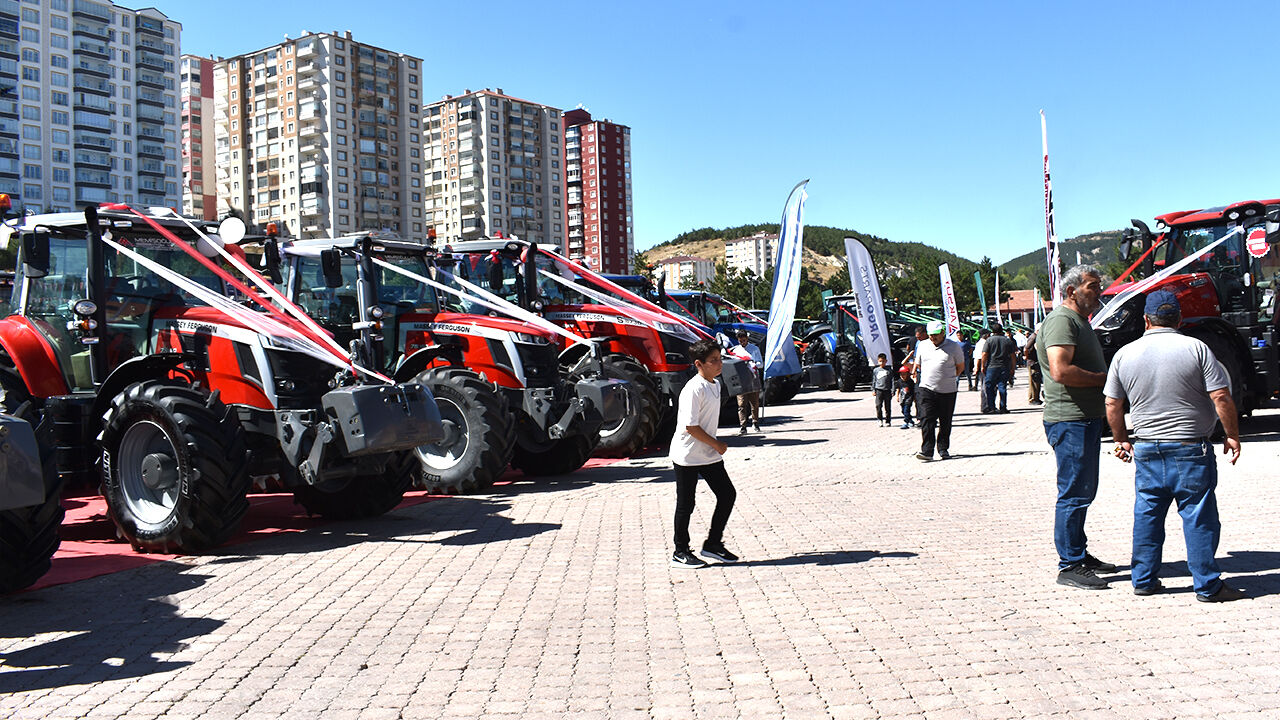 Yozgat’ta her yıl mevsimin aynı ayında herkes bir araya geliyor. 1