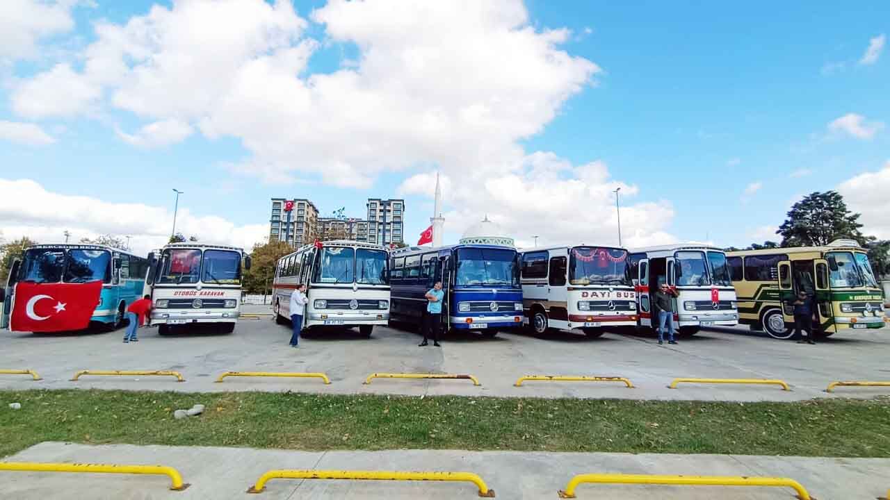 Nostalji Otobüsleri İstanbul’da Buluşuyor 1