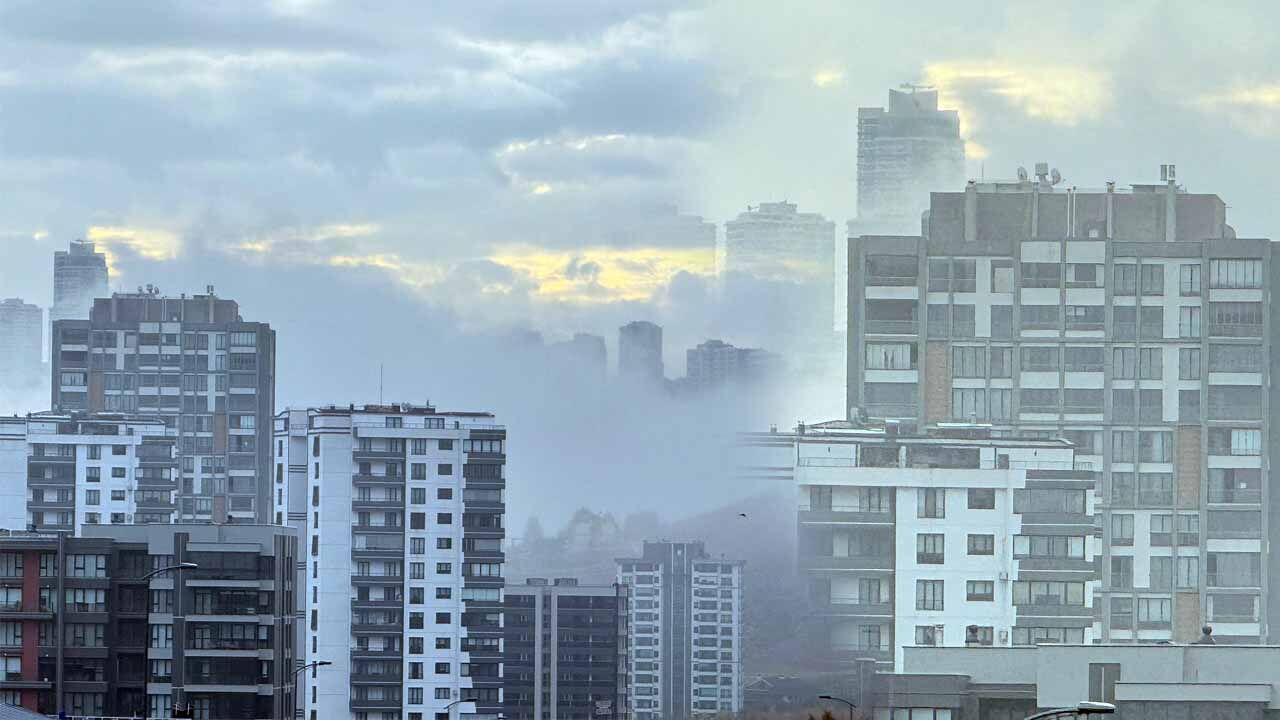 Ankara Griye Büründü: Çayyolu ve Ümitköy’de Yoğun Sis Manzarası 7