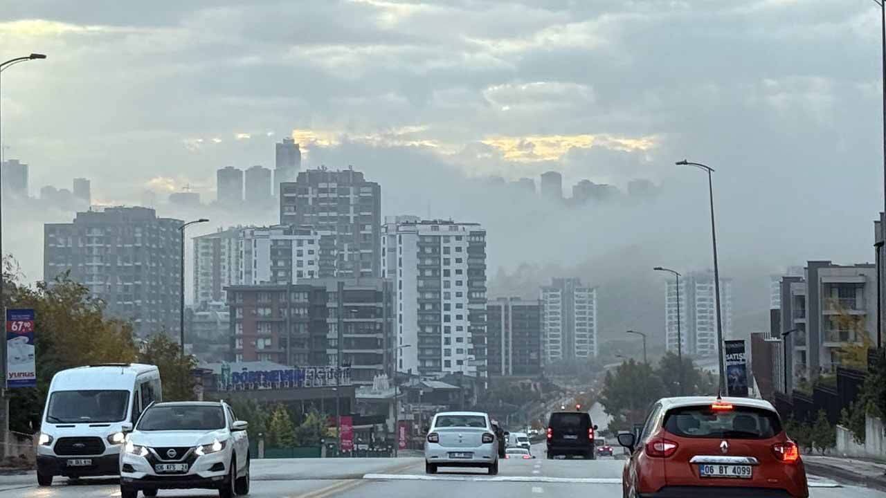 Ankara Griye Büründü: Çayyolu ve Ümitköy’de Yoğun Sis Manzarası 9