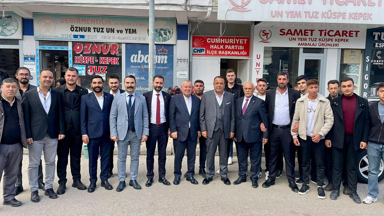 Ankara’daki Yozgatlı vekil memleketinde hasret giderdi: 6
