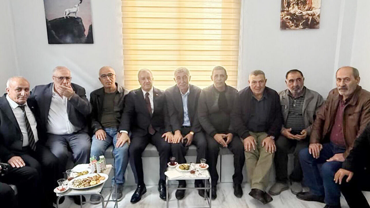 MHP Genel Başkan Yardımcısı Sadir Durmaz Baba ocağında! 8