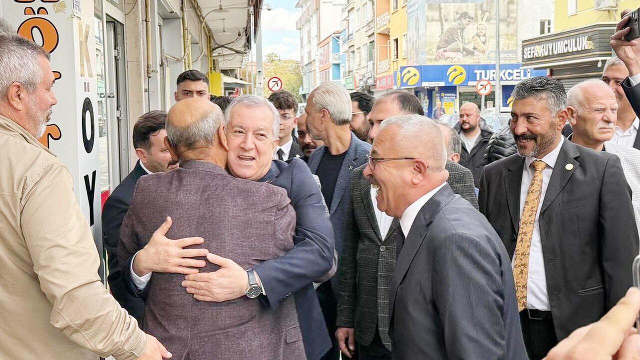 MHP Genel Başkan Yardımcısı Sadir Durmaz Baba ocağında! 6