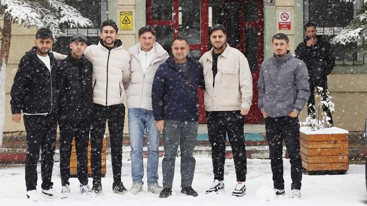 Yozgat’ta Kar Üniversiteye Huzur Kattı 3