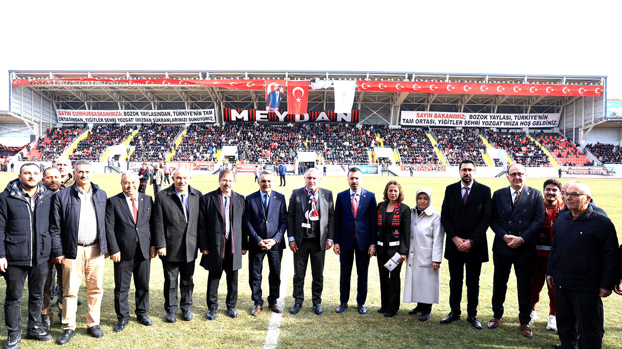 Yozgat Şehir Stadyumu ile ilgili bakanın paylaşımı olay oldu 3