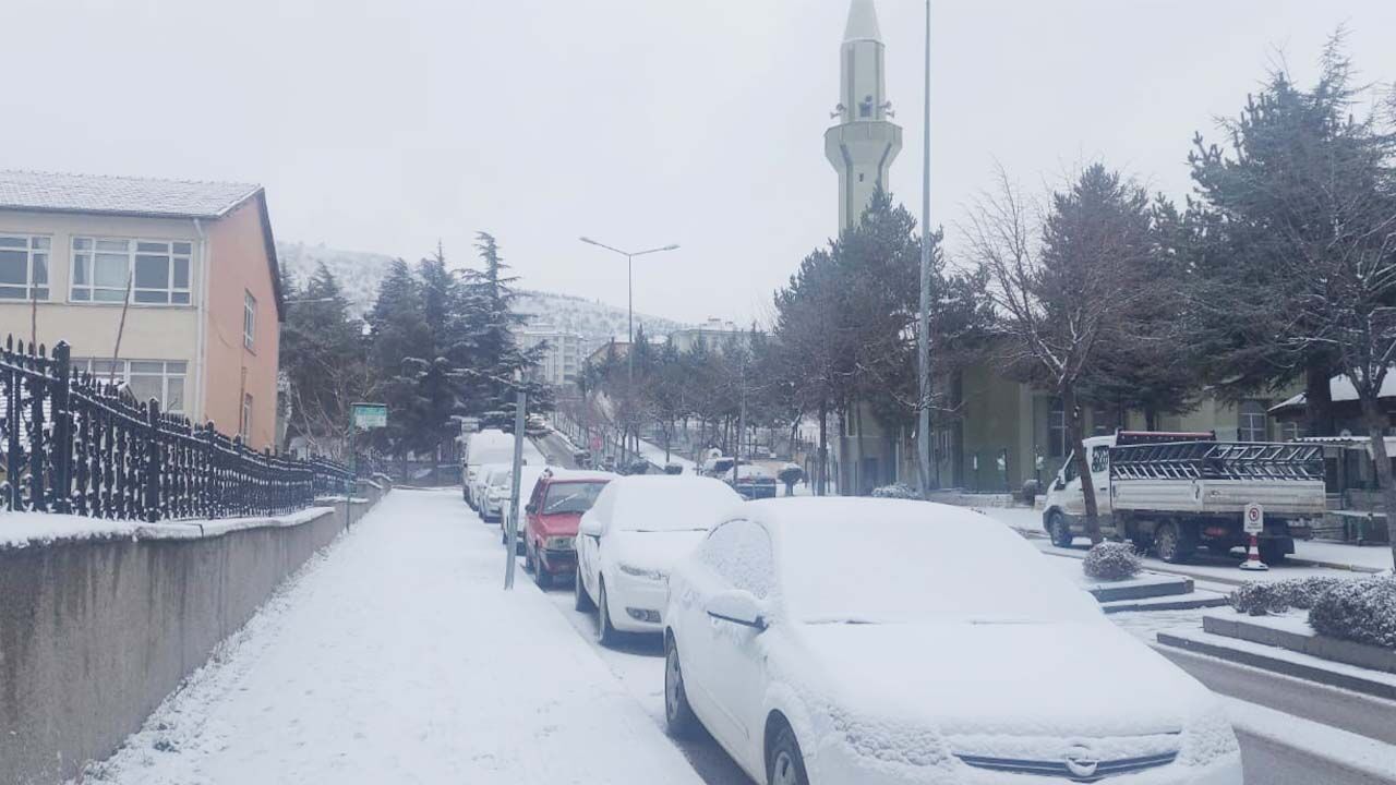 Yozgat Beyaz Örtüyle Kaplandı! 1