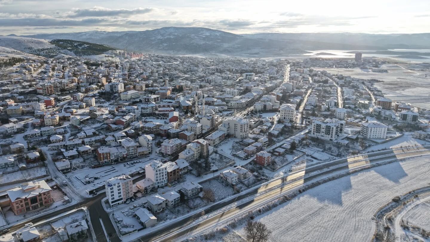 Yozgat’ta Kar Yağışı Etkili Oldu: Çekerek Beyaza Büründü 3