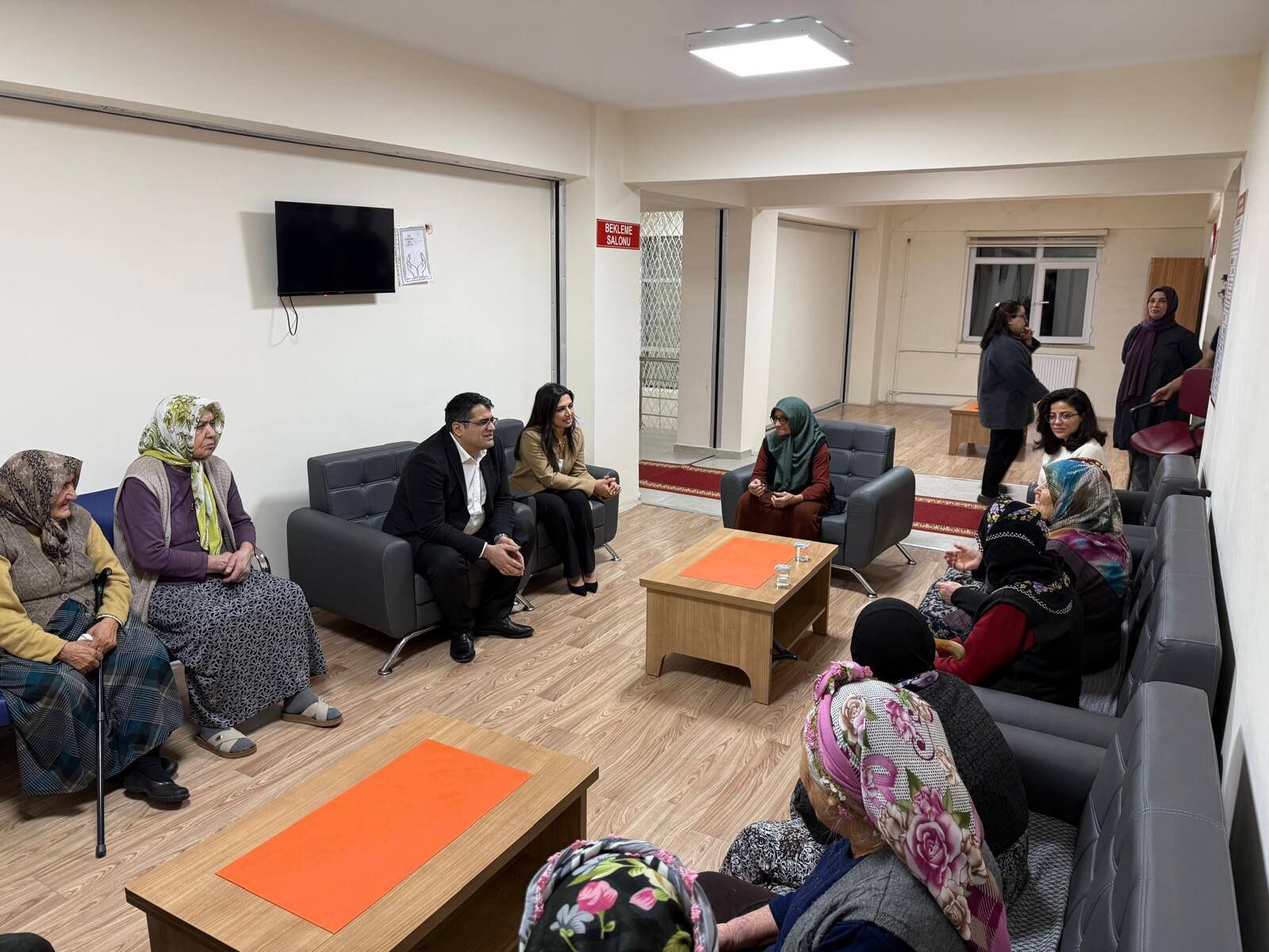 Akdağmadeni Kaymakamı Cafer Kaymakçı Huzurevinde Büyüklerle İftar Sofrasında Buluştu 7