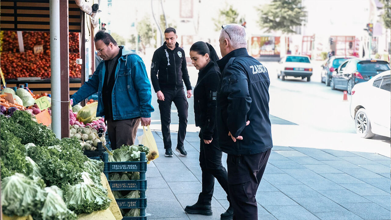 Sorgun’da Modern Şehir Seferberliği: Fen İşleri, Zabıta ve Su Ekipleri Sahada 10