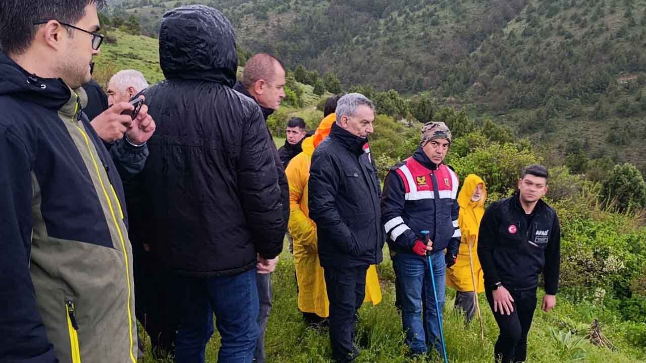 Yozgat Son Dakika! Yozgat’ta 200 Kişi Minik Aybüke İçin Seferber Oldu! Vali Özkan 10 Saat Sahadan Ayrılmadı 4