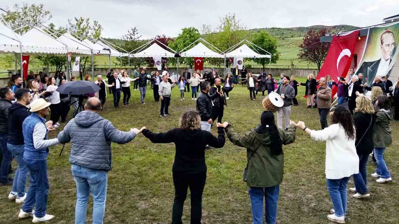Yozgat’ın Gurbetle Sılayı Buluşturan Köyü: Köçekkömü Köyü’nde davullar çaldı 12