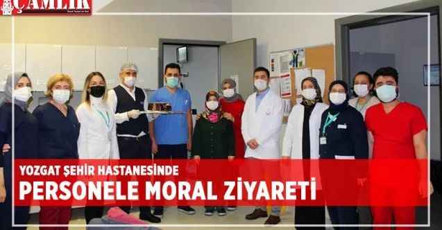 Başhekim Kozan'dan hastane personeline moral ziyareti