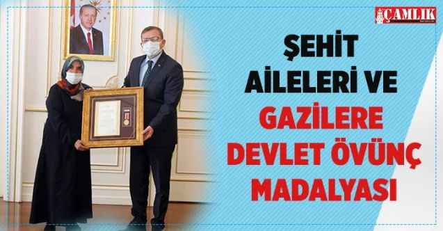 Yozgat Valisi Ziya Polat, şehit yakınları ile gazilere devlet övünç madalyası takdim etti