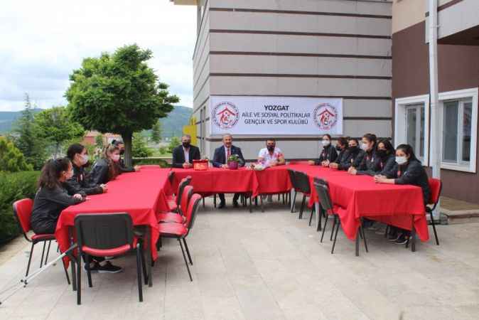 Yozgat Aile, Çalışma ve Sosyal Hizmetler İl Müdürü Abdullah Neşeli, Yozgat Aile Sosyal Politikalar Gençlik ve Spor Kulübü olarak bu sezon ki hedeflerine ulaştıklarını söyledi