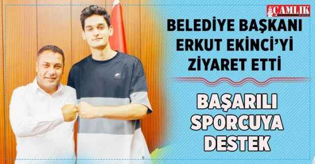 Yozgatlı Tekvando sporcusu Enbiya Taha Biçer, Sorgun Belediye Başkanı Erkut Ekinci’yi ziyaret etti