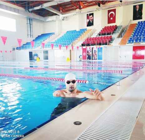 Yozgatlı Milli Yüzücü Rahmi Ersoy, yeni şampiyonluklar için hazırlanıyor