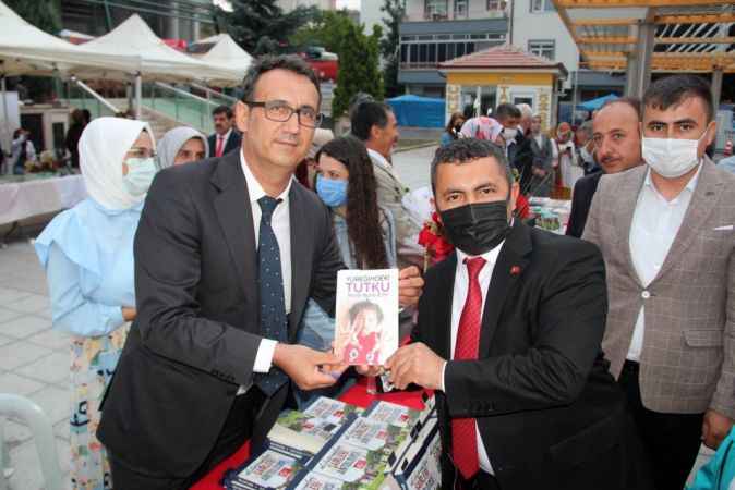 Akdağmadeni’nde herkes sustu şairler konuştu