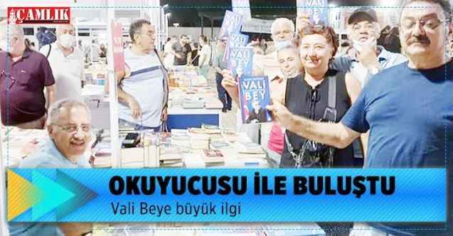 Sözcü Gazetesi Ankara temsilcisi Saygı Öztürk, Balıkesir'in Edremit İlçesinde düzenlenen kitap fuarına katıldı