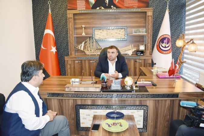 Akdağmadeni Süt Üreticileri Birliği Başkanı Hakan Özdemir, Et ve Süt Kurumu bünyesinde açılacak olan süt ünitesine katkı sunmak için çok çalışacaklarını söyledi