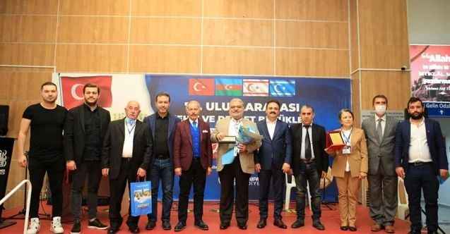 İstanbul Bayrampaşa’da şehit ve devlet büyükleri emanetleri sergisi açıldı