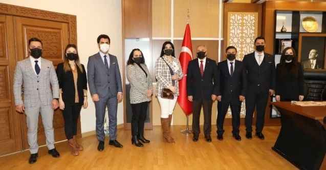 Yozgat Polis Eşleri Derneği’nden öğretmenler günü kutlaması