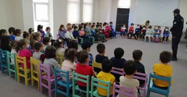 Ankara Pursaklar Belediyesi Nezaket Okulunda Miniklere Mesleki Tanıtımı yaptı