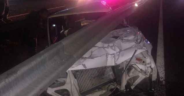 Ankara’da otomobil beton mikserine arkadan çarptı: 3 yaralı