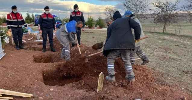 Eskişehir Çöplüğünde Yürekleri Dağlayan Görüntü.