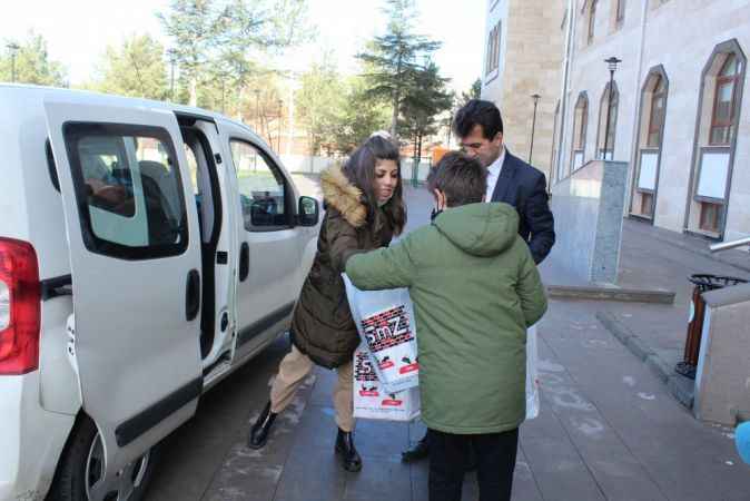 Yozgat’ın iyilik meleği Arzu Köylüoğlu ile  Bu Yıl Da Çocuklar Üşümeyecek