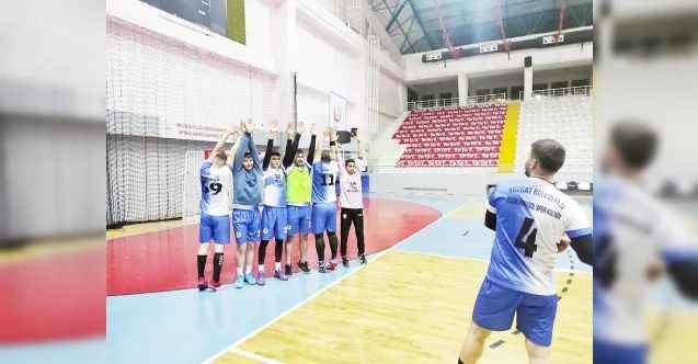 THF Erkekler 2. ligi D grubunda yer alan temsilcimiz Yozgat Belediyesi Bozokspor, yeni sezon hazırlıklarını sürdürüyor