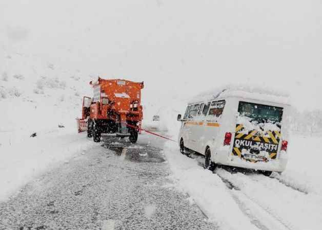 Akyurt Belediyesi'nde kar nöbeti