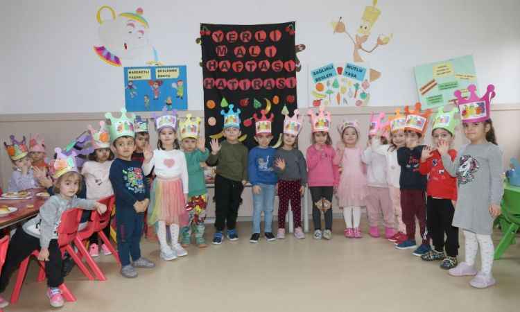 Miniklerden Yerli Malı Haftası Kutlaması