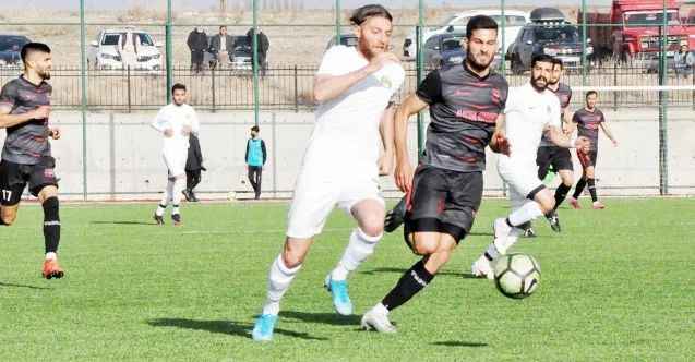 Yozgat takımları zorlu virajda Bölgesel Amatör Ligde mücadele eden temsilcilerimiz Yozgatspor 1959 FK ile Sorgun Belediyespor zorlu virajda