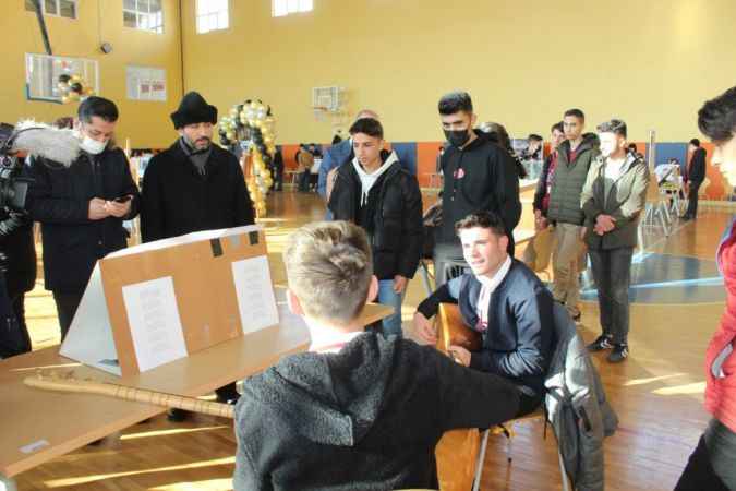 Yozgat Milli İrade Anadolu İmam Hatip Anadolu Lisesi’nde Bilim Fuarı Düzenlendi