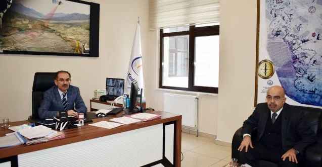 Yozgatlı iş insanı Zafer Özışık’an İsmail Karataş’a tebrik ziyareti