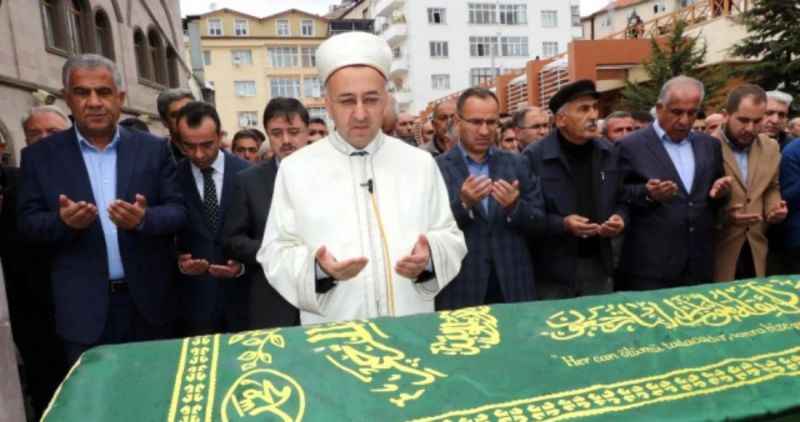 Başbakan Yardımcısı Bozdağ Cenaze Törenine Katıldı