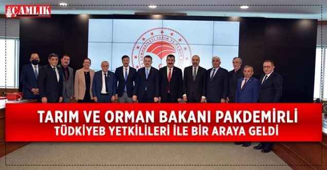 Tarım ve Orman Bakanı Dr. Bekir Pakdemirli, Türkiye Damızlık Koyun Keçi Yetiştiricileri Merkez Birliği yöneticileriyle bir araya geldi