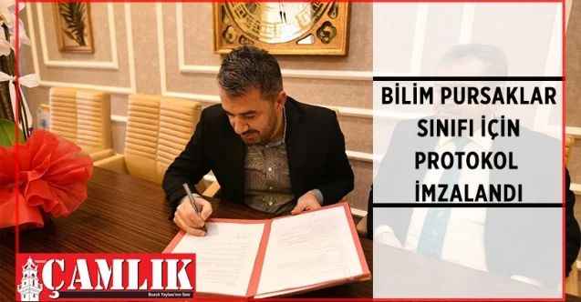 Belediye Başkanı Ertuğrul Çetin ve İlçe Milli Eğitim Müdürü Mustafa Kılıçgil, ‘‘Bilim Pursaklar’’ sınıfı için protokol imzaladı