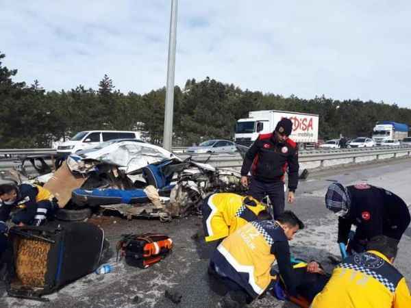 Çorumda Yozgatlılar Kaza Yaptı; 1 Ölü 2 Yaralı