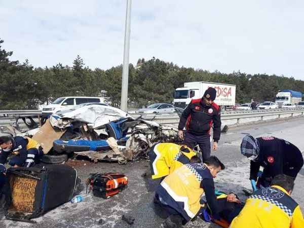Arızalanan Tırın Altında Kalan Otomobilde Yozgatlı Genç Fidan Hayatını Kaybetti KIŞLA HEYECANI YAŞIYORDU