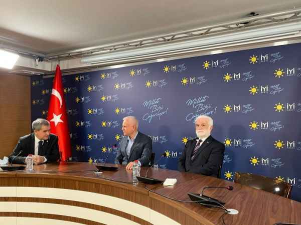 Yozgatlı Dernekler Federasyonu Başkanı Ahmet Koç, DUYKON Başkanı Durak Turan Düz ve Federasyon yönetimi İYİ Parti Teşkilat Başkanı Koray Aydın’ı ziyaret etti