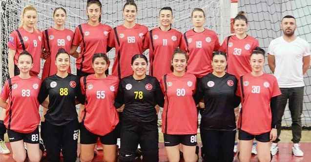 THF Kadınlar 1. Ligi A grubunda mücadele eden temsilcimiz Yozgat Aile Sosyal Politikalar gençlik ve spor kulübü ligin 14’üncü haftasında Adasokağı’nı konuk etti