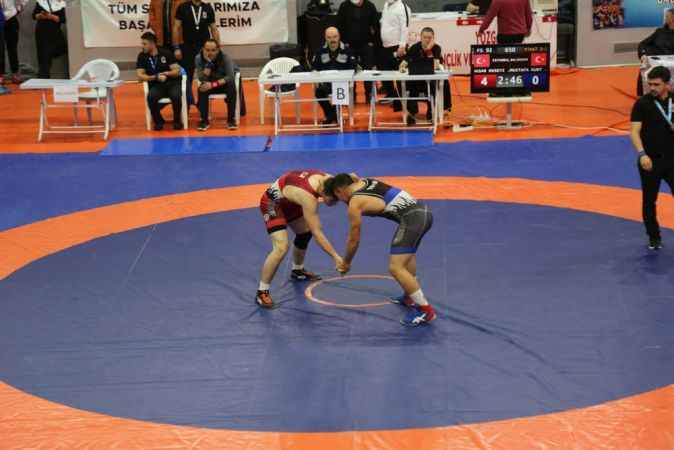 Yozgat'ta düzenlenen Okul Sporları Gençler Grekoromen Türkiye Şampiyonası sona erdi
