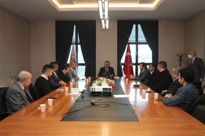Kayseri Yozgatlılar Federasyonu Başkanı Deniz Çağan ve yönetim kurulu üyeleri, Başkent temasları kapsamında Ak Parti Yerel Yönetimlerden Sorumlu Genel Başkan Yardımcısı Mehmet Özhaseki’yi ziyaret ettiler
