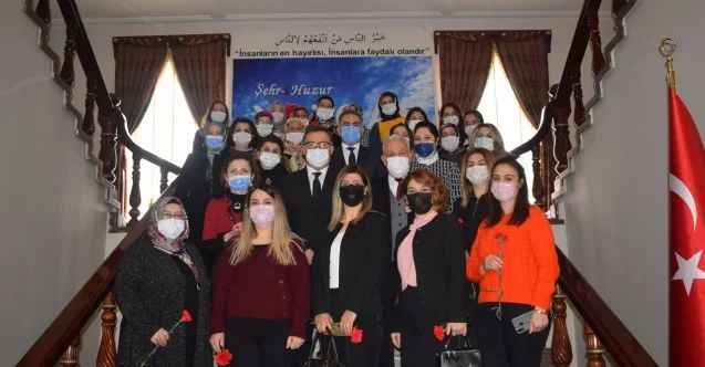Hizmet-İş Sendikası Yozgat Şube Başkanlığı, kadın üyelerinin 8 Mart Dünya Kadınlar gününü kutladı