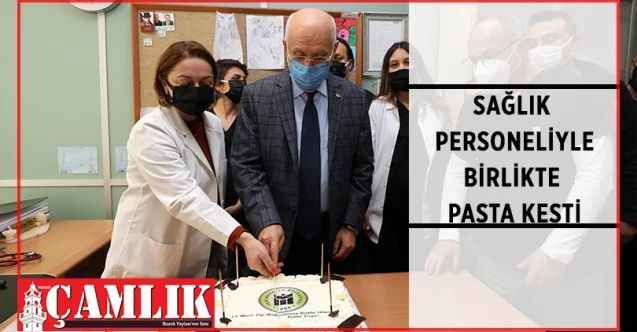 Fethi Yaşar, Yenimahalle Belediyesi Sağlık İşleri Müdürlüğü’nde görev yapan doktorların, hemşirelerin ve sağlık personelinin 14 Mart Tıp Bayramı’nı kutladı