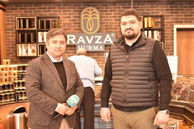 Ravza Hurma sahiplerinden Yakup Taşdemir, bütün personelleri ve hurma çeşitleri ile Ramazan ayına hazır olduklarını söyledi
