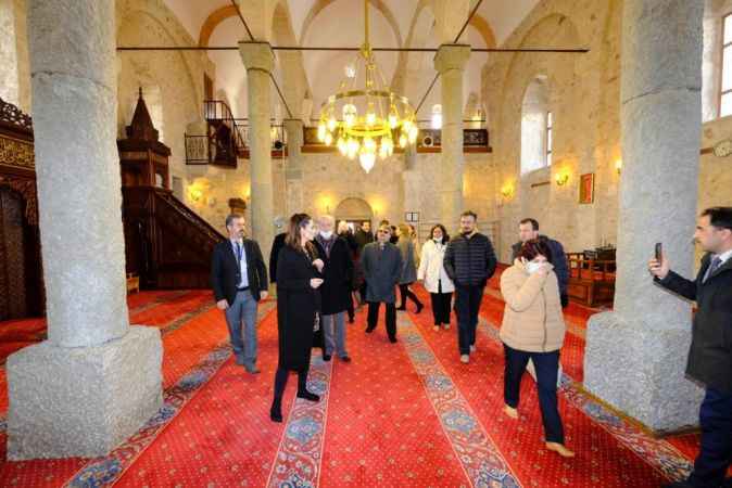 Bilim insanları ve Akademisyenler Akdağmadeni İlçesi’ni gezdi