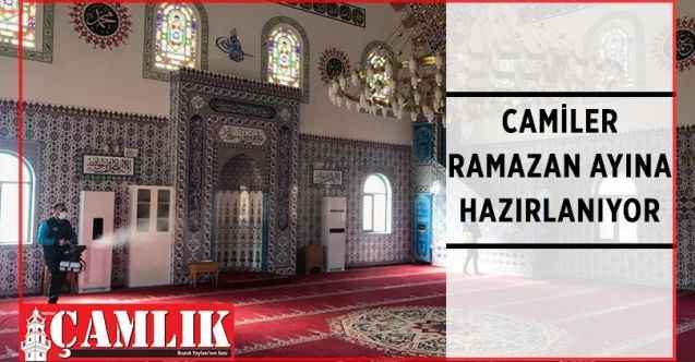 Pursaklar Belediyesi, Ramazan Ayına sayılı günler kala ilçede bulunan camileri dezenfekte ederek, sağlıklı hale getiriyor