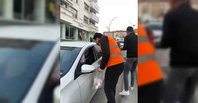 Yozgat AK Parti Gençlik Kolları ‘iftara 5 Kala’ ikramı yaptı